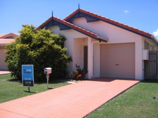 Charming 3 Bedroom House in Kirwan - Your Perfect Rental!