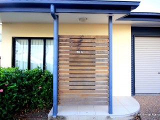 MORDERN DUPLEX TUCKED AWAY