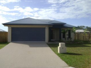 Family Paradise in Bushland Beach
