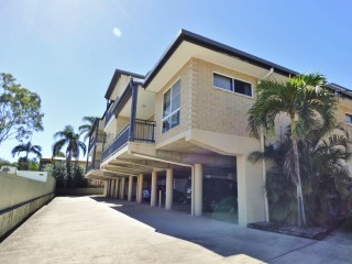 Modern Unit Living in Cannonvale