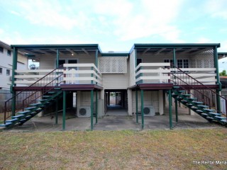 NEAT & TIDY - GREAT LOCATION
